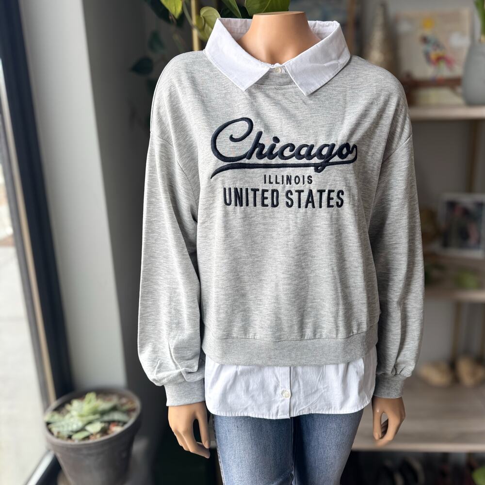 NWT Francesca's Chicago Illinois Layered Twofer Sweatshirt Preppy White Collar M